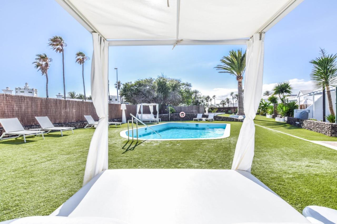 Villas New Lanzasuites Playa Blanca  Ngoại thất bức ảnh