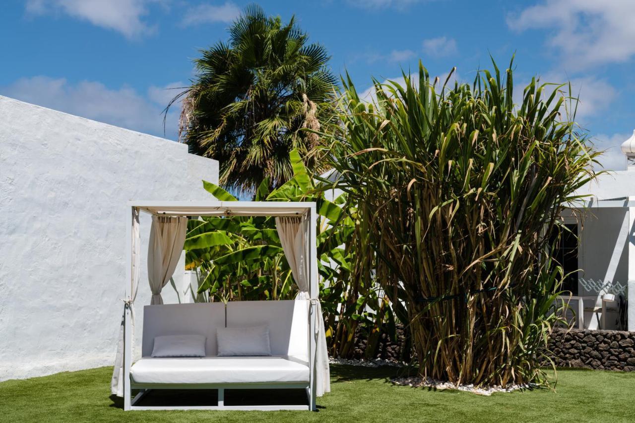 Villas New Lanzasuites Playa Blanca  Ngoại thất bức ảnh