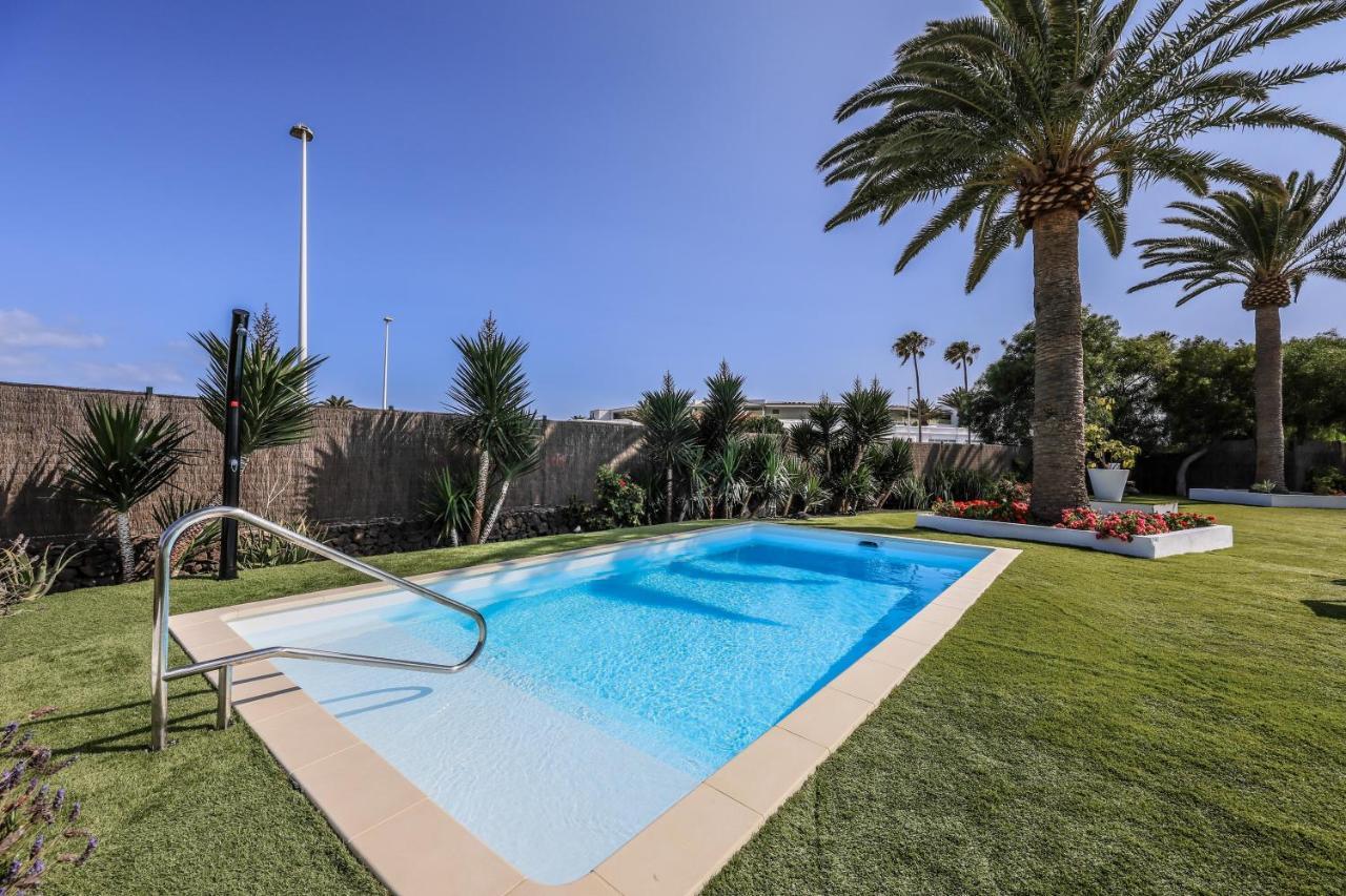 Villas New Lanzasuites Playa Blanca  Ngoại thất bức ảnh